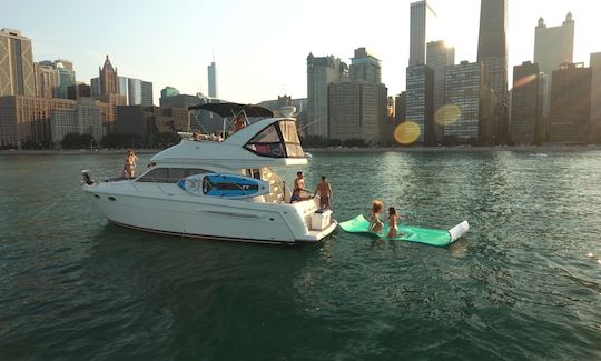 Location de yacht de luxe sur plusieurs niveaux à Chicago - Les jouets aquatiques sont inclus ! (M)