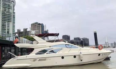 Yate a motor Azimut 50 en Shanghai Shi, China