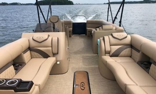 Captain-Included adventure! Rent Our 2021 Harris Tritoon for a Fantastic Day!