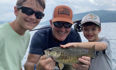 Viajes de pesca guiados — Lago Saranac