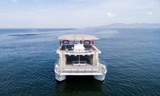 Lujoso catamarán a motor de 72 pies en Nuevo Vallarta y Puerto Vallarta