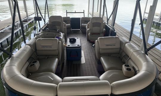 Pontón Trifecta 2018 para alquilar en el lago Lewisville