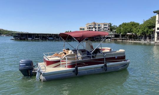 26' Bentley Pontoon 15 guest $175 - $225/hr on LAKE AUSTIN