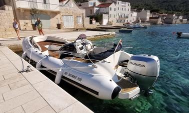 Exclusivo Ris Marine 650