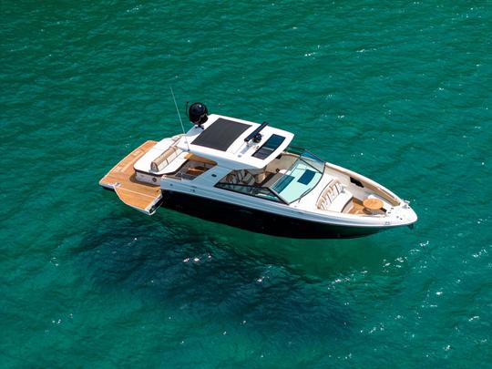 SeaRay 400 SLX -Luxury, Comfort and Performance.