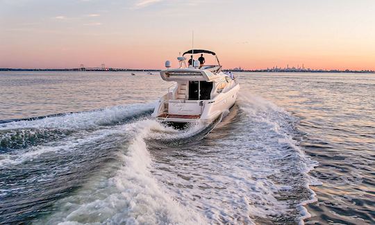 Port Washington Private Yacht Charter - 43' Azimut Flybridge