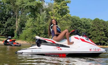 Awesome Jet Skis w/ Bluetooth Speakers on Lake Norman