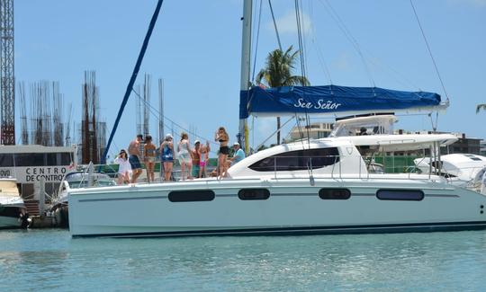 30 Persons 46' Cruising LEOPARD Sailing Catamaran in Cancún, For Charter