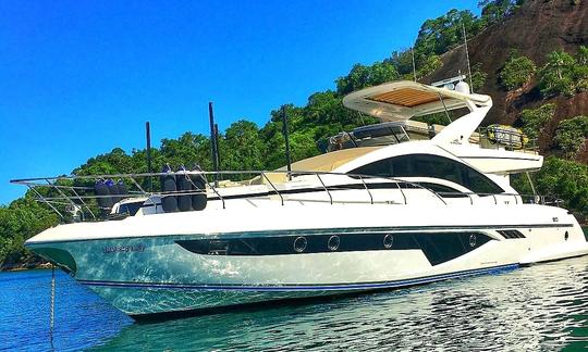 Alugue o Apolo Intermarine Power Mega Yacht de 80 pés em Paraty, Rio de Janeiro