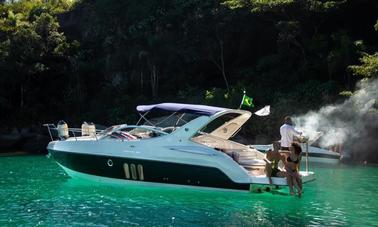 Alquiler de barco Jaspien Phantom de 30 pies en Paraty, Río de Janeiro