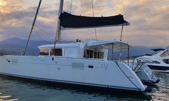 Aluguel de catamarã Lagoa Cruising de 45 pés em Paraty, Rio de Janeiro