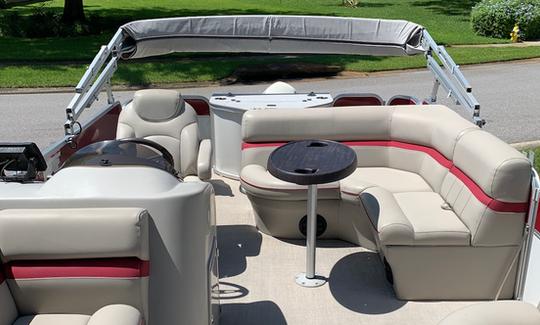 ''Toony'' Berkshire CTS 3.0 Pontoon Rental in Tampa, Florida