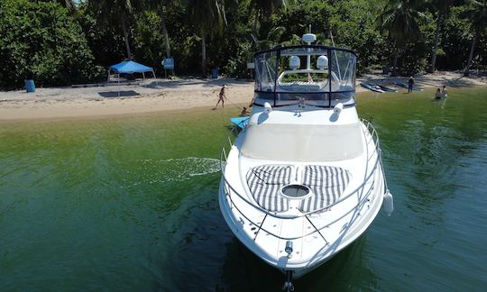 Regal 43' Luxury Yacht for Charter and Party in Florida