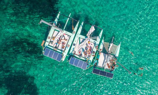 Catamarán LBV de alquiler en Ibiza, España