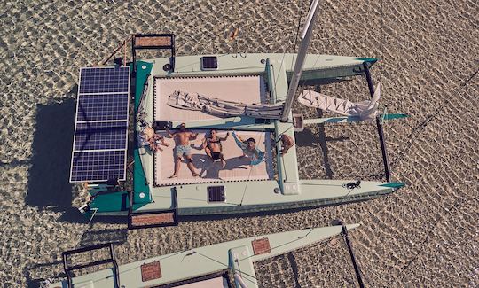 Catamarán LBV de alquiler en Ibiza, España