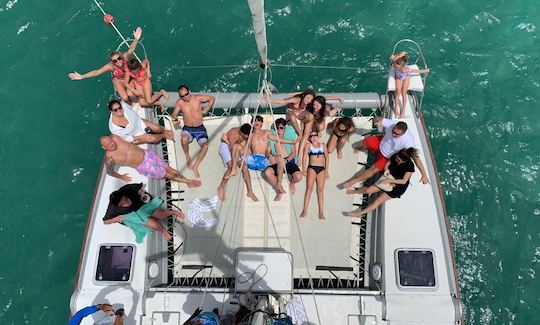 Sailing Catamaran Yacht for up to 24 Guests in Aruba