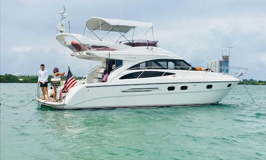 Princes Yacht 45ft for up to 10 people's in Miami