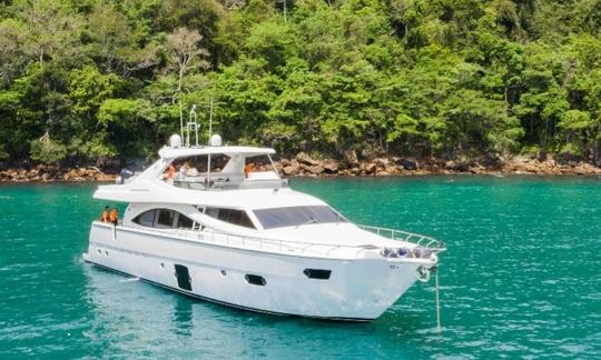 Alquiler de megayates Príncipe Ferretti Power de 83 pies en Angra dos Reis, Río de Janeiro