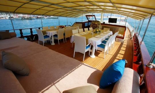 Sailing Charter 101ft Gulet with Captain and Crew in Fethiye, Turkey