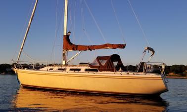 Sail Gloucester Harbor and Beyond Aboard Catalina 36 MKI Sailing Yacht!!