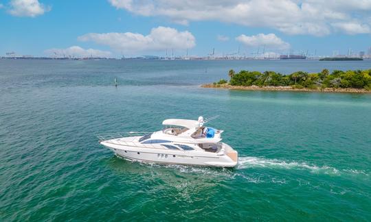 65' Azimut 🛥 | ¡Increíble yate de lujo en Miami, Florida!