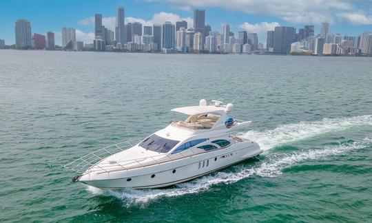 65' Azimut 🛥 | ¡Increíble yate de lujo en Miami, Florida!