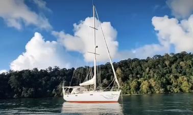 Aventura en velero de 43 minutos de Beneteau en las islas Langkawi.