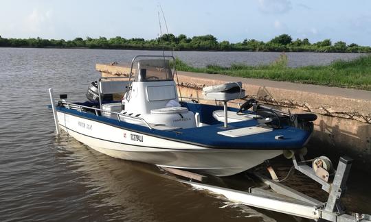 Barco de pesca para alugar no rio San Bernard - perfeito para 4 pessoas