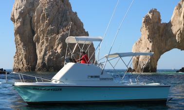 Barco de pesca de 26 pés em Cabo San Lucas, México