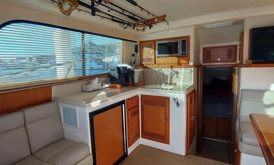 35' Cabo Flybridge en Cabo San Lucas