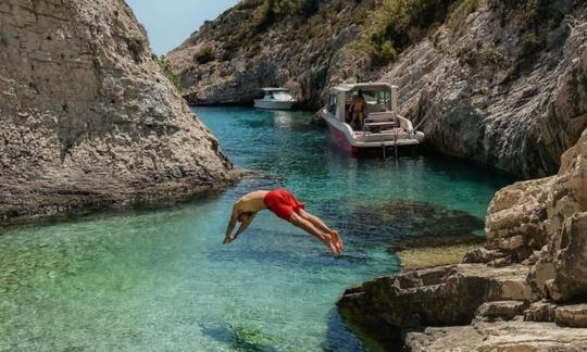 Barco RIB Ris Marine de 20 pés para alugar em Šibenik