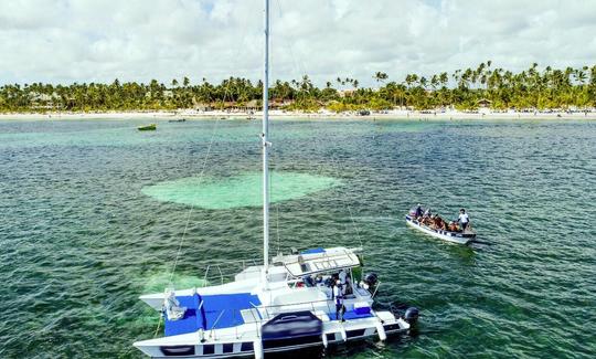 Catamarã à vela e a motor para cruzeiros e comemorações 🎉 Melhores prêmios de 2025 🎉