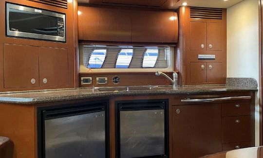 2007 Sea Ray 40 Sundancer-Kitchen