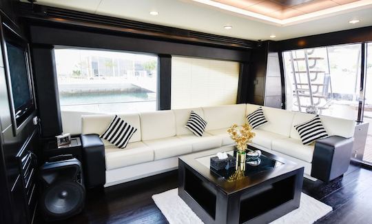 Luxury New Yacht 95ft for Rent in Dubai