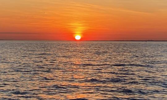 Making Waves and Catching Rays II with 29ft Everglades Center Console Boat!