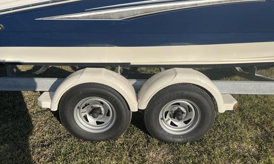 Double axel trailer with disk breaks