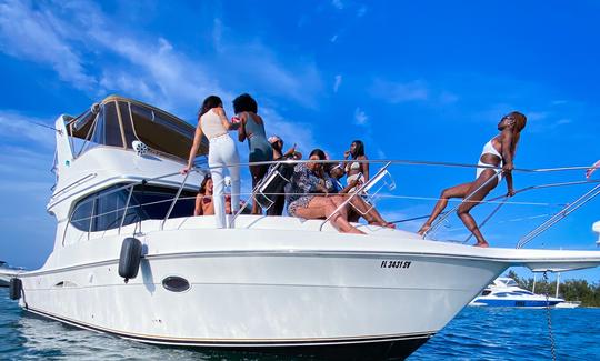 41’ Silverton Flybridge Motor Yacht in Miami, Florida