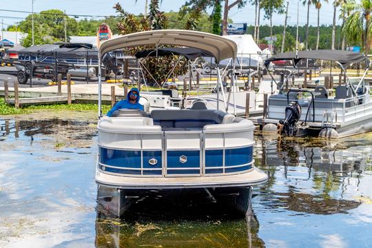 South Bay Pontoon Rear Fish Lake Tarpon, FL 