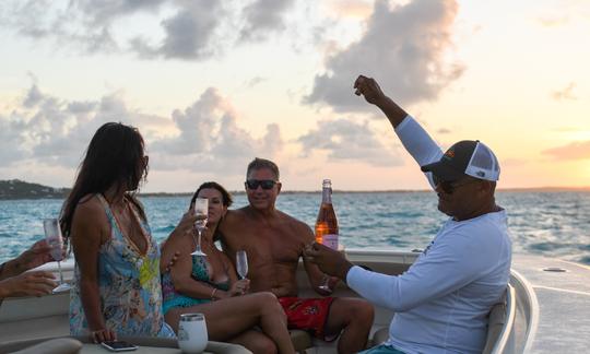 Crucero al atardecer en las Islas Turcas y Caicos