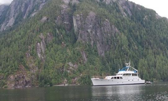 Location de yacht à moteur de luxe Longhorn de 67 pieds à Ketchikan, en Alaska