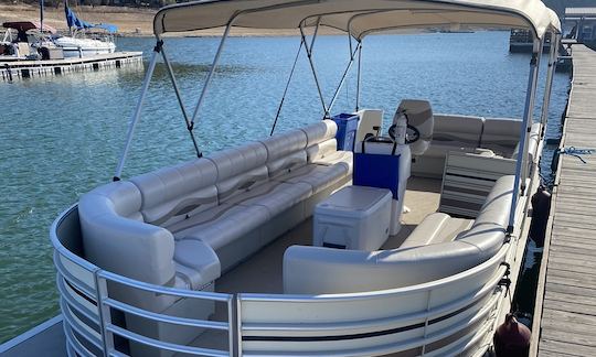 The Royal- New seats, layout, stereo, vinyl floor, and double bimini for 2022!