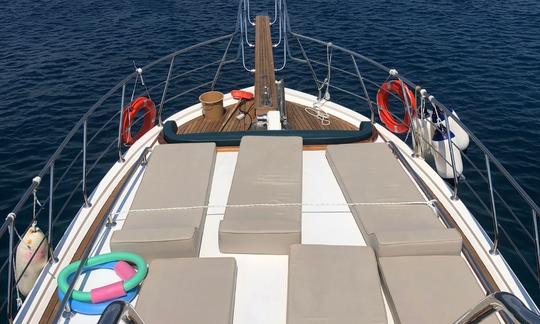 2021 Sailing Gulet for 4 people to cruise in Muğla