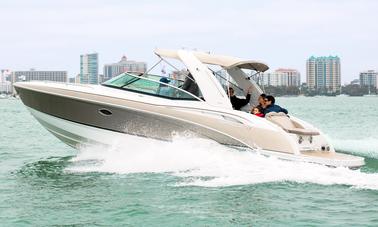 ''Serenita'' Formula 31 BR Motor Yacht Rental in Sarasota, Florida