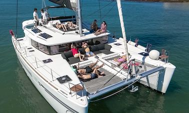 Nuevo Catamarán Lagoon 450F en alquiler en Lisboa, Portugal