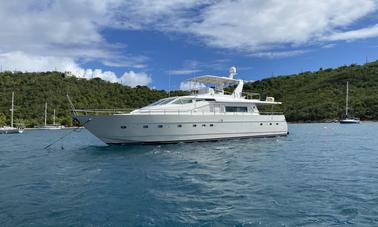 Iate de luxo Azimut Mega de 82 pés para viagem privada de um dia em Charlotte Amalie St. Thomas