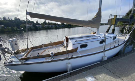 Sailing on the Columbia River aboard 27' Cape Dory Sailing Vessel