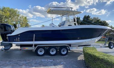 Rent 30ft Hydra Sport Center Console witn twin 250 hp motor in Cutler Bay