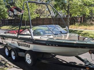 Bateau de sport Malibu de 21 pieds à louer à Bend