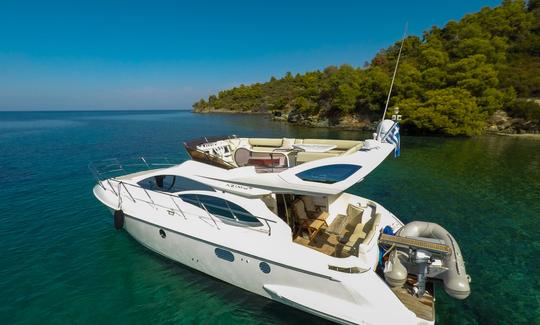 Aluguel de iates Azimut 43 Fly Motor em Neos Marmaras