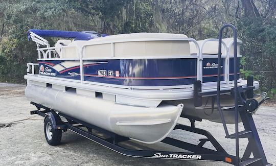 SunTracker Party Barge Pontoon with FREE gas on Suwannee River